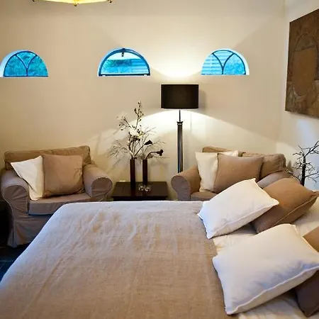 Bed and Breakfast Koetshuis34 *